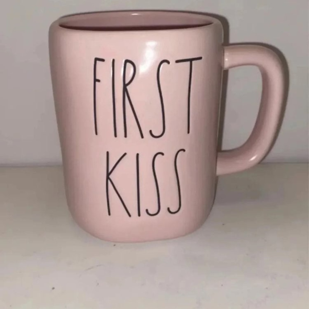 Rae Dunn First Kiss Mug